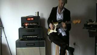 REALTONE 18 Watt Topteil Henrik Freischlader Stratocaster [upl. by Cari]