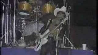 Los Tigres Del Norte  Prieta Casada En Vivo 1988avi [upl. by Anaitit]