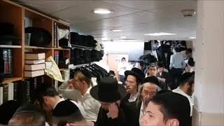 1st Day of winter Zman 5778 at Yeshivas Mir Yerushalayim [upl. by Haram458]