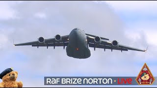 LIVE HEAVY ACTION A400 ATLAS C17 GLOBEMASTER amp VOYAGER • RAF BRIZE NORTON 131223 [upl. by Ecaroh]