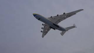 ANTONOV AN 225 MRIYA and ANTONOV AN 124 RUSLAN LANDING AT RZESZÓW JASIONKA AIRPORT 23122021 [upl. by Lindly]