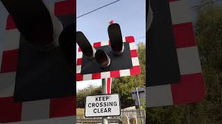 Creaking Barriers Cressing Level Crossing Essex [upl. by Valdas773]