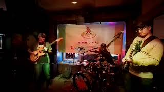 The Meters  quotCabbage Alleyquot cover by MilkBillies Live at Finnegans Pub [upl. by Arreyt]