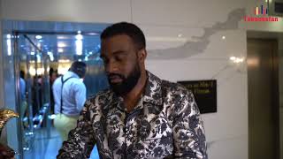 FALLY IPUPA PREPARATION DANS SA CHAMBRE AVEC SON EQUIPE JUSTE AVANT LE CONCERT [upl. by Gert]