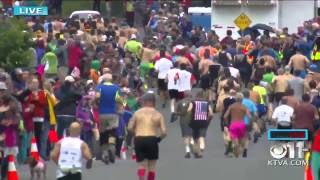 2015 Mt Marathon Mens Race in Seward Alaska [upl. by Xirdnek]