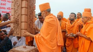 Guruhari Darshan 46 Oct 2016 Nadiad India [upl. by Elburt318]