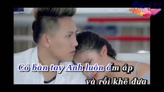 Có em trong đời karaoke HTH [upl. by Ainolopa]