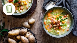 Berliner Kartoffelsuppe mit Würstchen  Chefkoch [upl. by Finnegan]