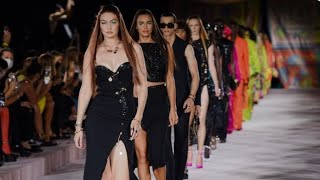 VERSACE FASHION SHOW 2022 COLLECTION [upl. by Margherita]