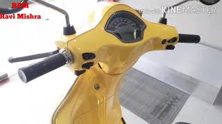 NEW VESPA VXL125cc FL20 YELLOW [upl. by Sekoorb]