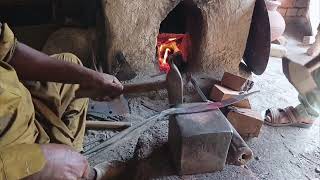 Forging sharp knife by hammer out of old hand file with firm handle no power tool forging knife [upl. by Vassily]