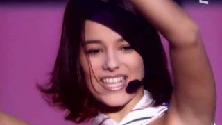 Alizee  Jen Ai Marre Live Performance with Lyrics 720HD [upl. by Zalucki]