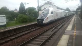 Transilien P Passage du New TGV M Tracté par un FRET 😱😱😱  Sifflets [upl. by Toby605]