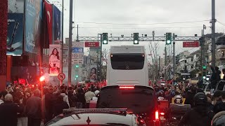 Bağdat Caddesinde Ekrem İmamoğlu seli 10 binlerce vatandaş yolu kapattı [upl. by Neelrad155]