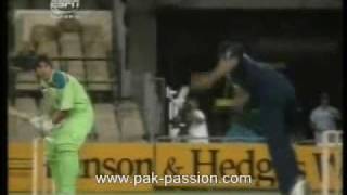 Kapil Dev bowling  Too hot to handle for inzimam ul haq [upl. by Badger717]