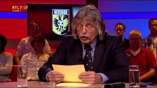 VI 150811  Johan Derksen over de rare contracten van oa kraanmachinisten bij Vitesse [upl. by Fidele144]