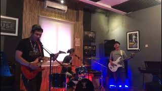 Dmasiv Cinta Ini Membunuhku Cover SoT Live In LatihanNgulik [upl. by Takeshi531]