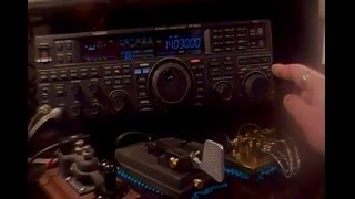 Basic Split operation on a Yaesu FT950 HF Transceiver [upl. by Mungovan]