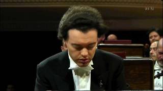 EVGENY KISSIN plays CHOPIN Waltz Op64 n2 [upl. by Essiralc]