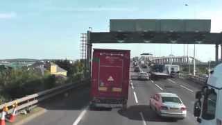 Crossing the Queen Elizabeth II Bridge by Bus Ensign X80 [upl. by Gamaliel]