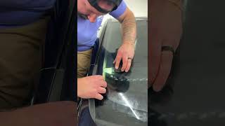 Hand cutting the windshield with the help of the Xact Lite [upl. by Lachlan]