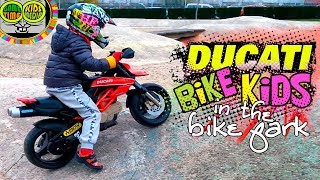 Las mejores motos eléctricas de juguete para niños DUCATI Peg Perego Hypermotard 12V [upl. by Belayneh861]