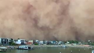 Huge Dust Storm hits Mildura [upl. by Red]