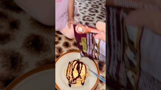 OLIVIA MINTA BIKIN PANCAKE shortvideo trending viralvideo [upl. by Ener867]