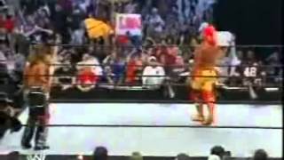 WWE HULK HOGAN RETURNS TO RAW [upl. by Llerat]