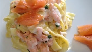 Tagliatelle al Salmón y Nata [upl. by Netsrejk]