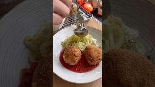 Arancini mit Tomatensauce und Fenchelsalat [upl. by Branham]