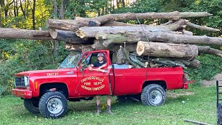 Squarebody Hauls 32000lbs in Logs [upl. by Eenafets]