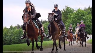 Ausreiten in den Reiterferien [upl. by Reginauld]