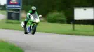 ZXR750 RACING WITH DUBBLE SHARK EXHAUST [upl. by Tselec597]