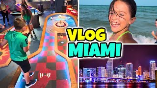 MINI GOLF SUPER PAZZO A MIAMI in America Sembra un VIDEOGIOCO [upl. by Auqenaj716]