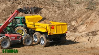 Stronga DumpLoada DL1000HP med en John Deere traktor Transport tung av sand [upl. by Held]