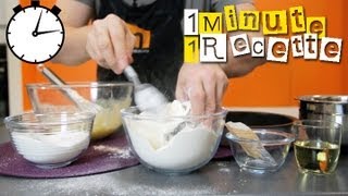 1 Minute 1 Recette  Gâteau au yaourt [upl. by Anaujd]