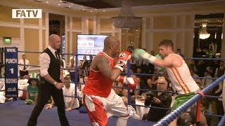 IANS WRIGHT HOOK Watch the Arsenal legends boxing match with best mate for charity [upl. by Gagne]