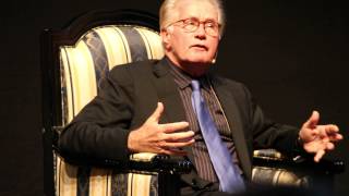 How does Martin Sheen make his marriage work [upl. by Anne-Corinne]