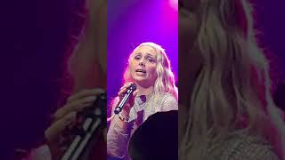 Viivi  Hyväuskoinen live  Victoria I October 30th 2024 [upl. by Ttimme]