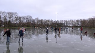 Kinderen weten weg te vinden naar ijsbanen in de Noordkop [upl. by Desiree]