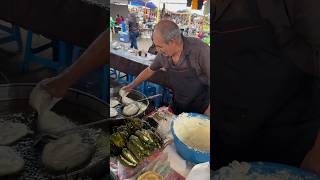 Preparando chiles capeados en el tianguis Chiles Capeados foodie viral parati [upl. by Jat]