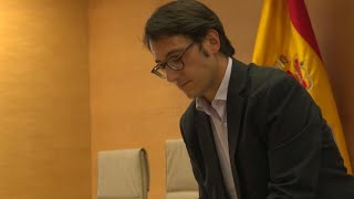 Iago Negueruela nega conèixer la investigació de la compra de mascaretes [upl. by Enitnemelc593]