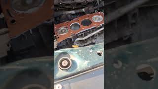 Use copper spray on metal Gaskets to Not move [upl. by Phio893]