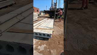 Как перевернуть плиту How to turn over a floor slab [upl. by Sinnaoi]