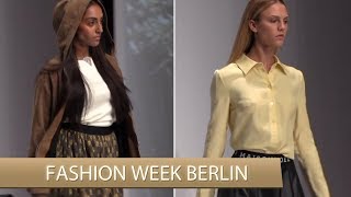 GNTM Sayana Simone Toni amp Romina auf der FASHION WEEK BERLIN [upl. by Norehc]