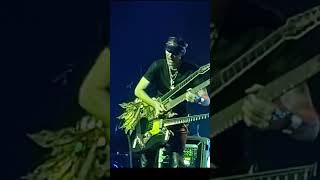 Steve Vai plays the Hydra guitargod stevevai [upl. by Greyso912]