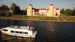 Mecklenburgische Seenplatte Mit dem Hausboot nach Rheinsberg [upl. by Ennaear]