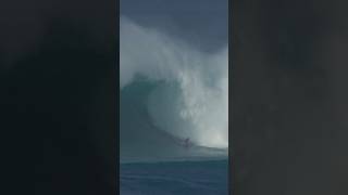 Is this the biggest wave ever surfed on the north shore [upl. by Eenahc]