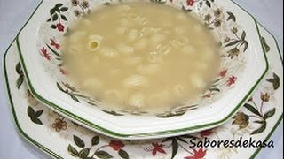 Sopa de caldo de cocido con galets tiburones [upl. by Heathcote96]